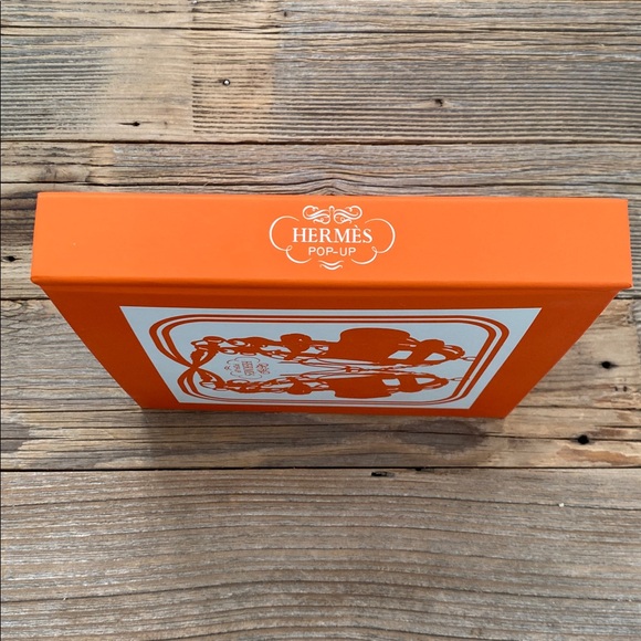 Hermès Pop-Up Book - Picture 4 of 17